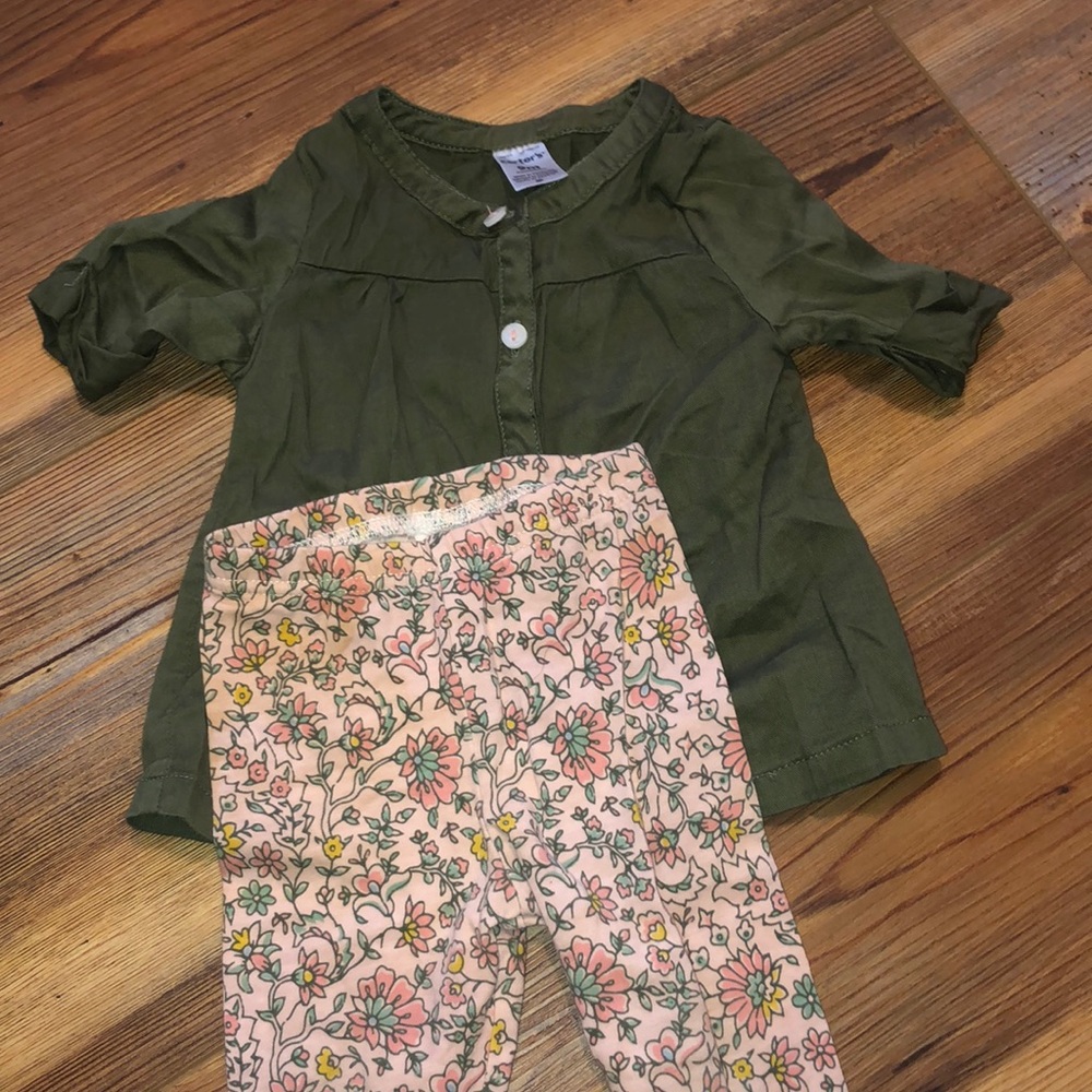 Carter’s outfit bundle - Picture 2 of 5